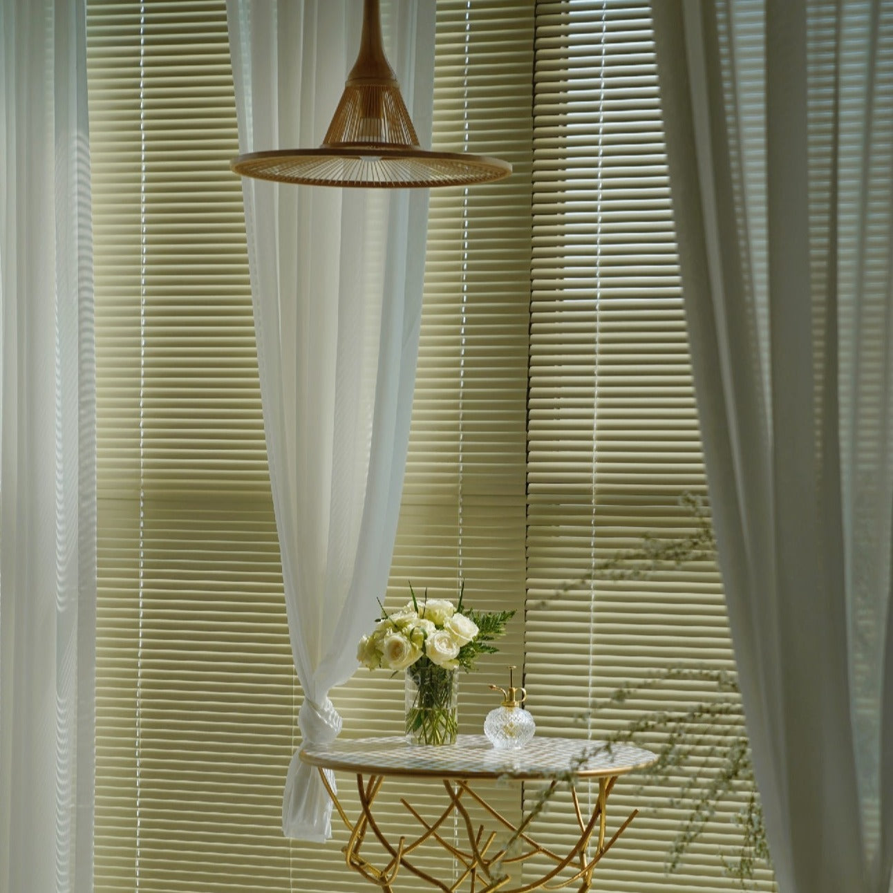 Custom Classic Aluminum Mini Blinds | MIFU Decor