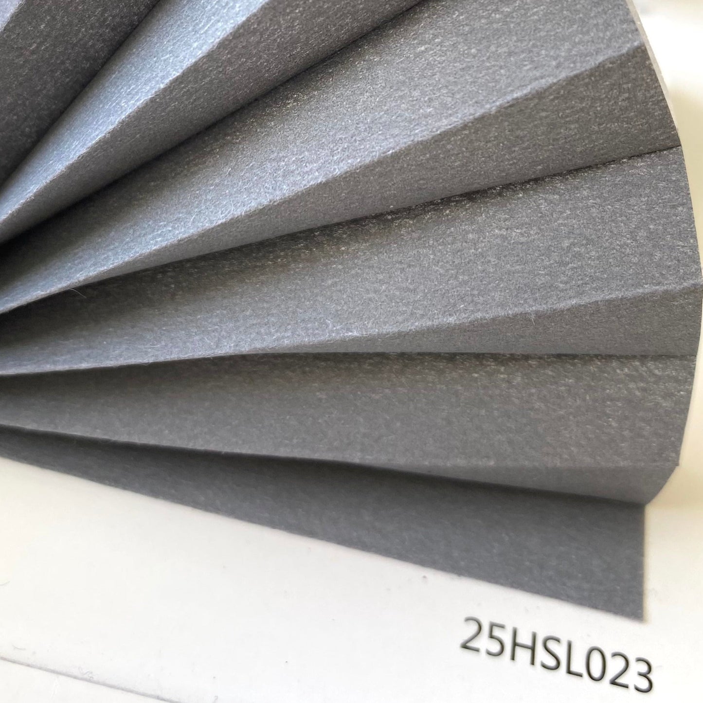 25mm Classic Light-Filtering Honeycomb/Cellular Shades