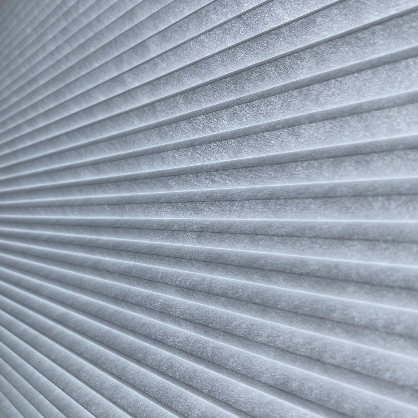 25mm Classic Light-Filtering Honeycomb/Cellular Shades