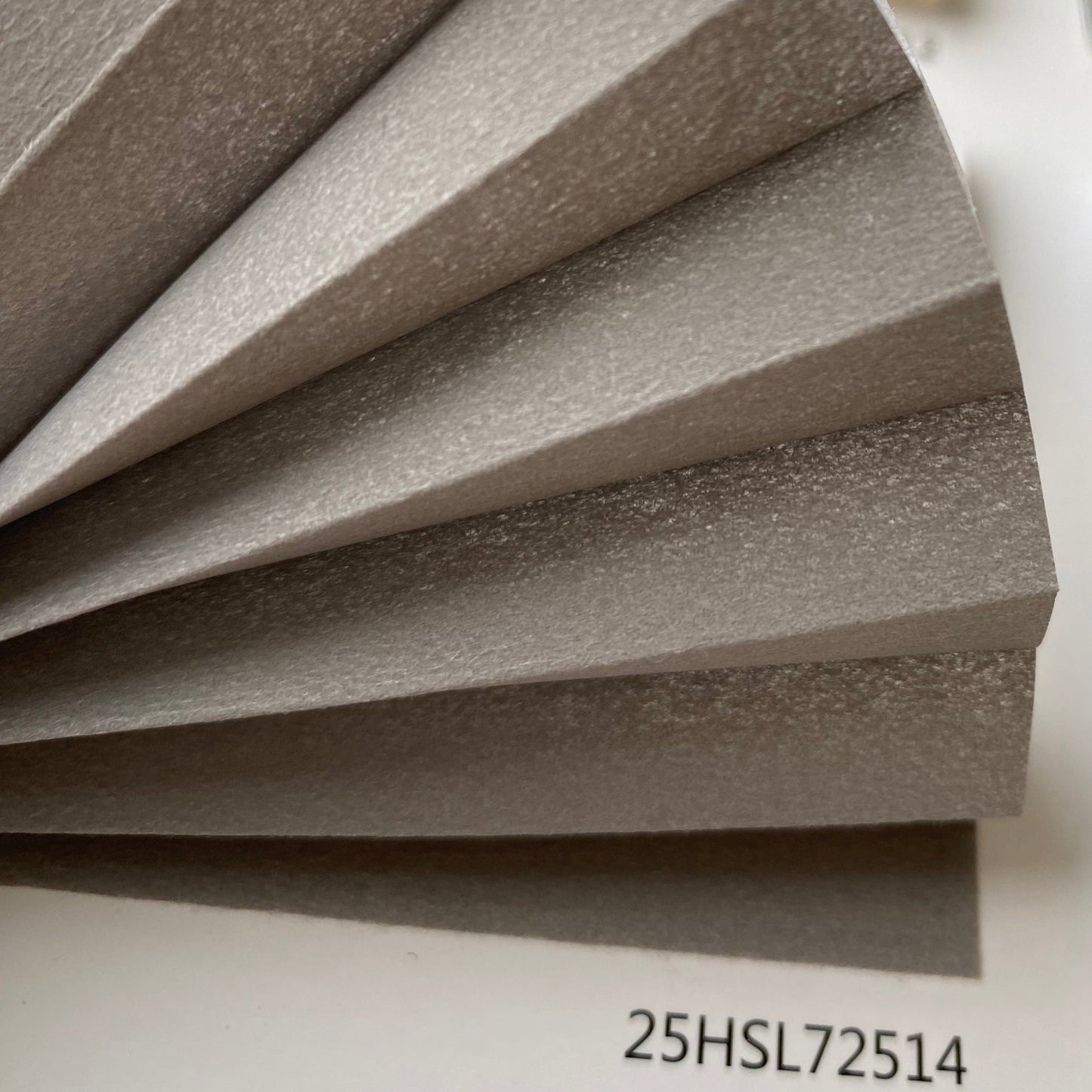 25mm Classic Light-Filtering Honeycomb/Cellular Shades