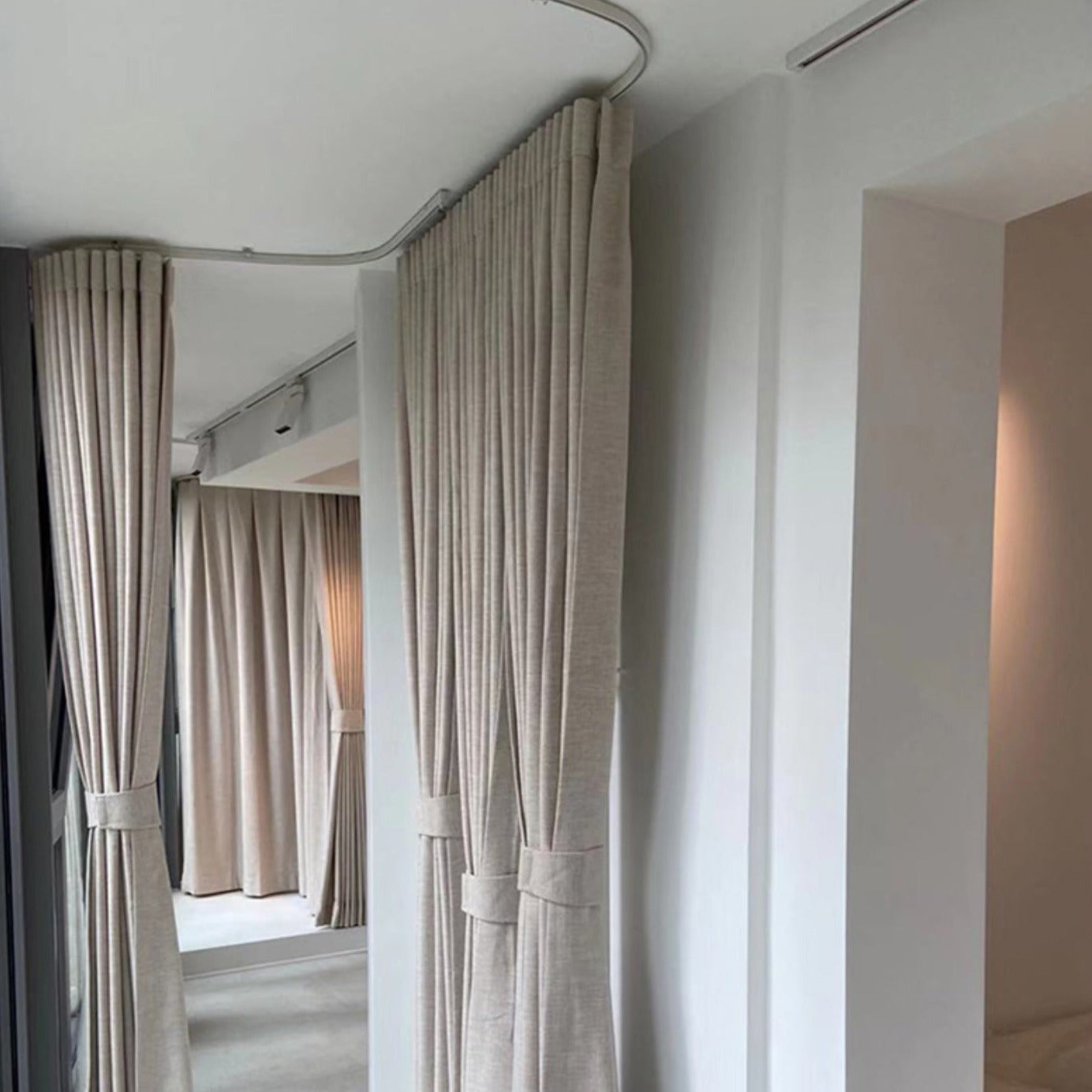 Bendable Curtain Track